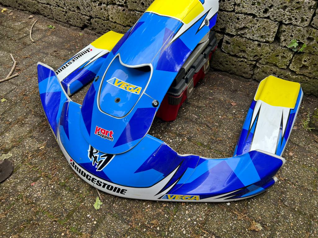 Bakkenset Birel Ricciardo achterbumper bandentas, Ophalen of Verzenden, Gebruikt, Overige typen