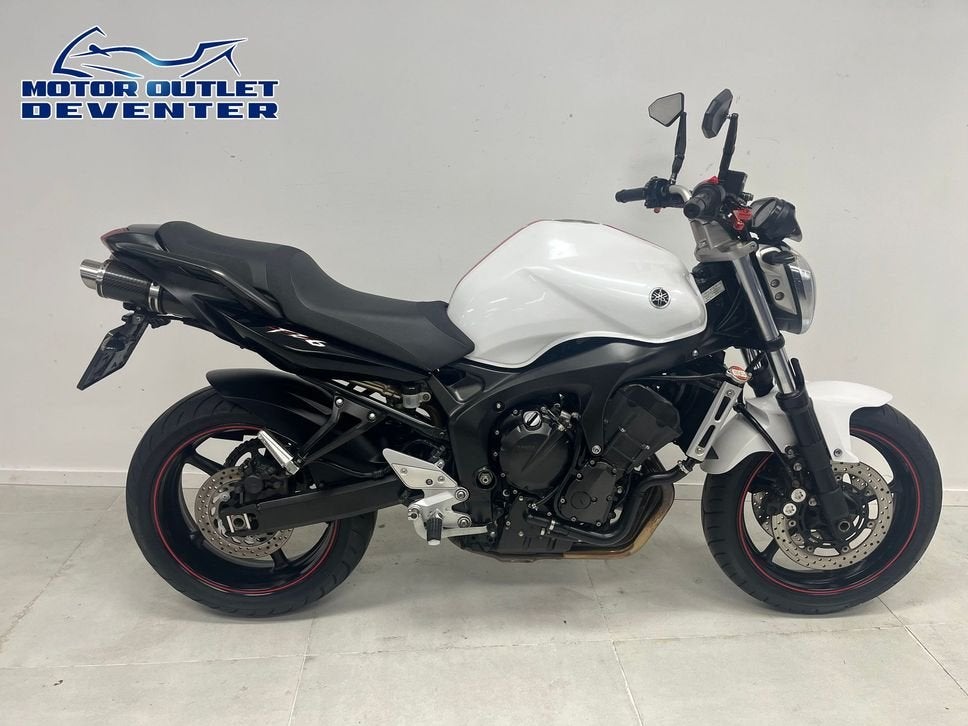 Sportieve YAMAHA FZ 6 N FAZER FZ6N (bj 2008), Motoren, 4 cilinders, Motorrijbewijs A, Bedrijf, Onbekend