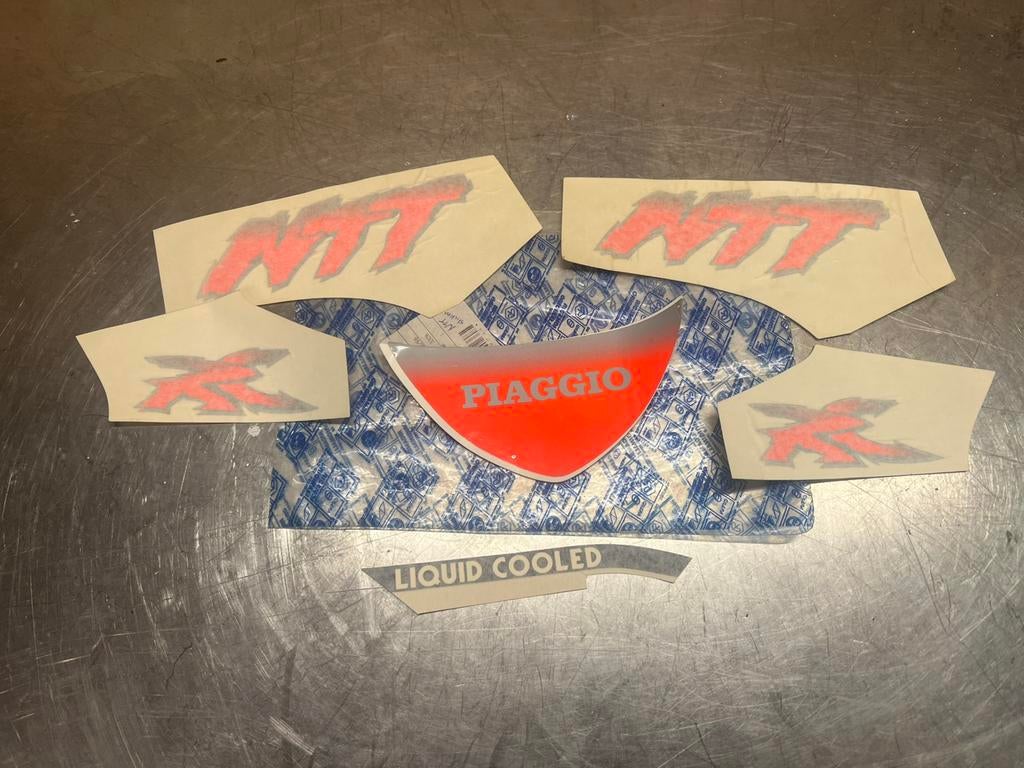 NOS Piaggio NTT stickerset oranje orgineel 50cc 2t puch, Ophalen of Verzenden