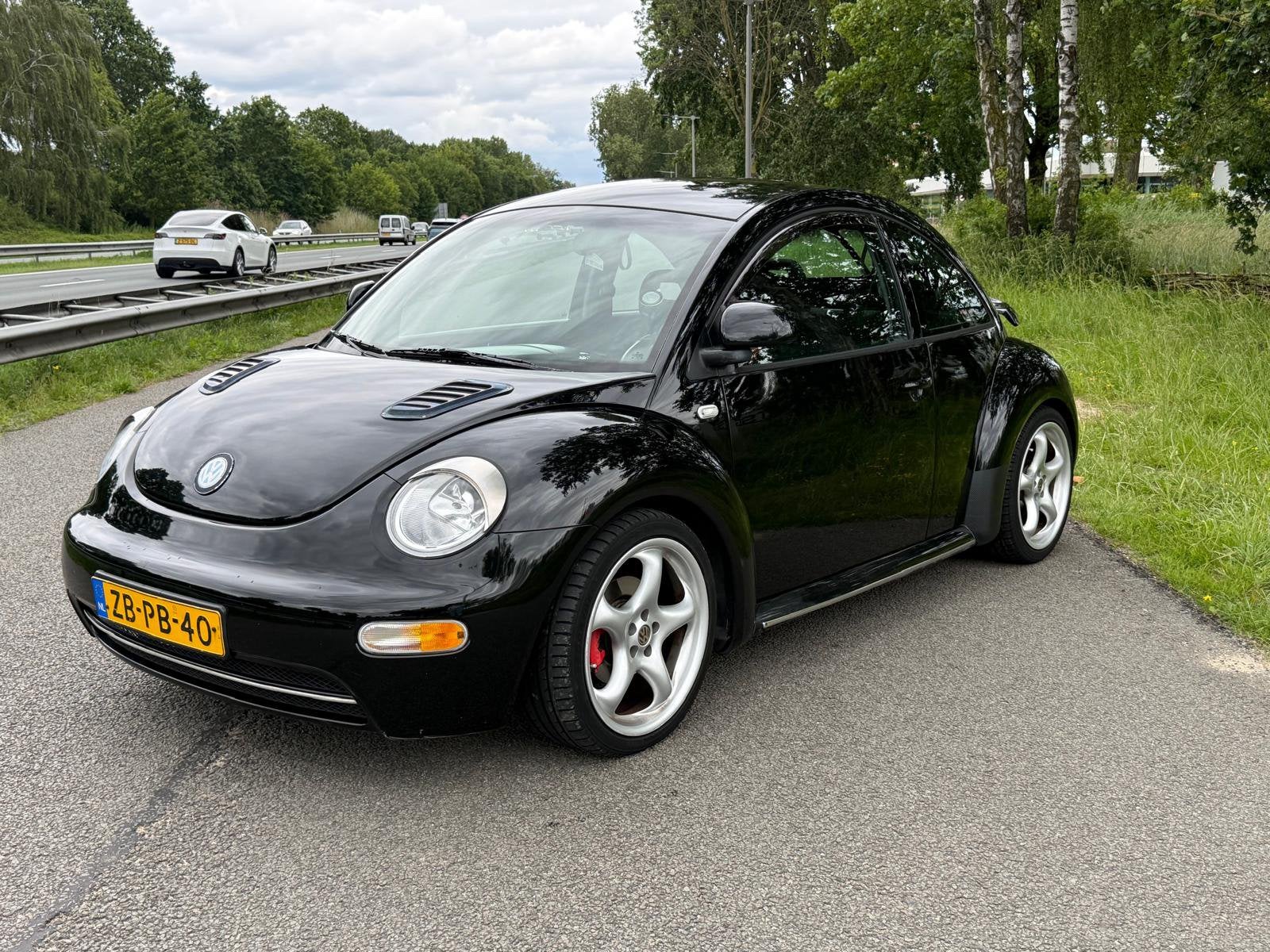 Volkswagen Beetle (Kever) 2.0 85KW 1999 Zwart, Auto's, Voorwielaandrijving, 4 cilinders, 1984 cc, 4 stoelen