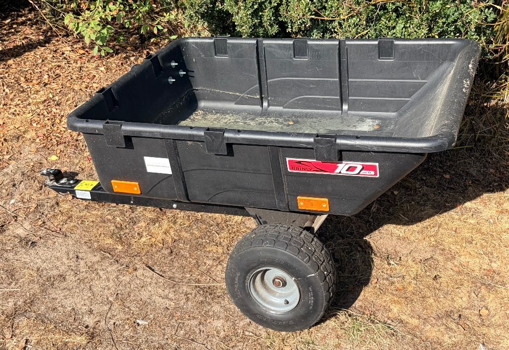 Brinly 10 kar/aanhangwagen – stevige kiepkar voor zitmaaier, Tuin en Terras, Ophalen, Zo goed als nieuw, Brinly, Minder dan 90 cm