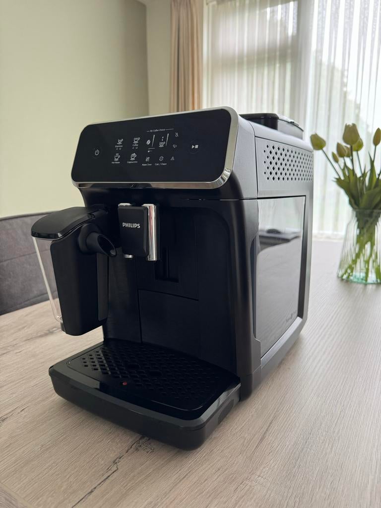 Philips LatteGo 2200 Serie EP2230/10 Espressomachine, Afneembaar waterreservoir, Espresso apparaat, Zo goed als nieuw, 2 tot 4 kopjes