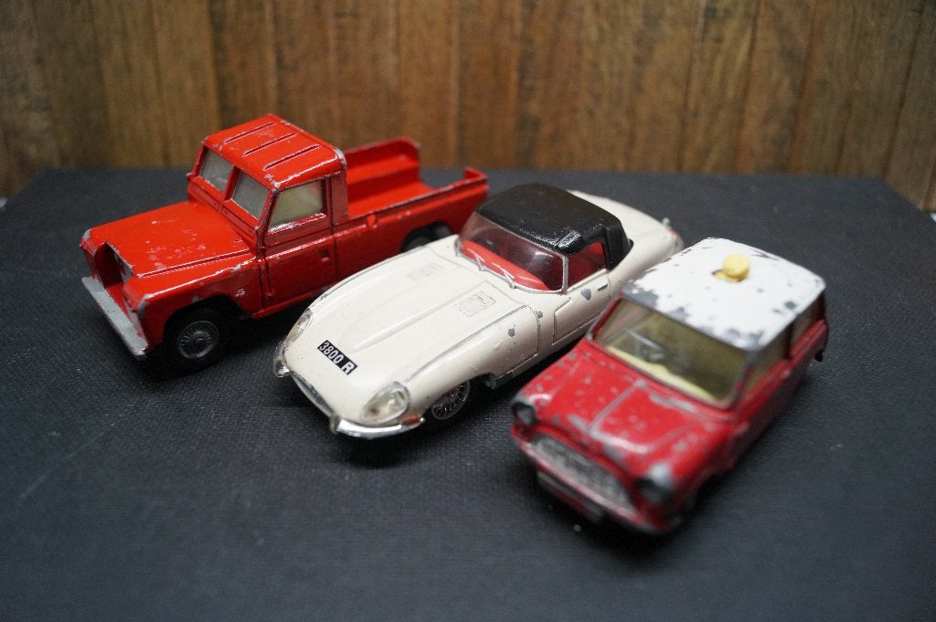3 x Corgi toy   Opknappers. Jaren '60-'70, Verzenden