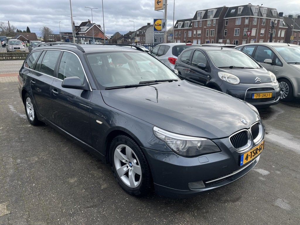 BMW 5 Serie Touring 520d Corp.L.BnsEd II*AUTOMAAT*EURO 5, Auto's, Automaat, Euro 5, Achterwielaandrijving, Xenon verlichting