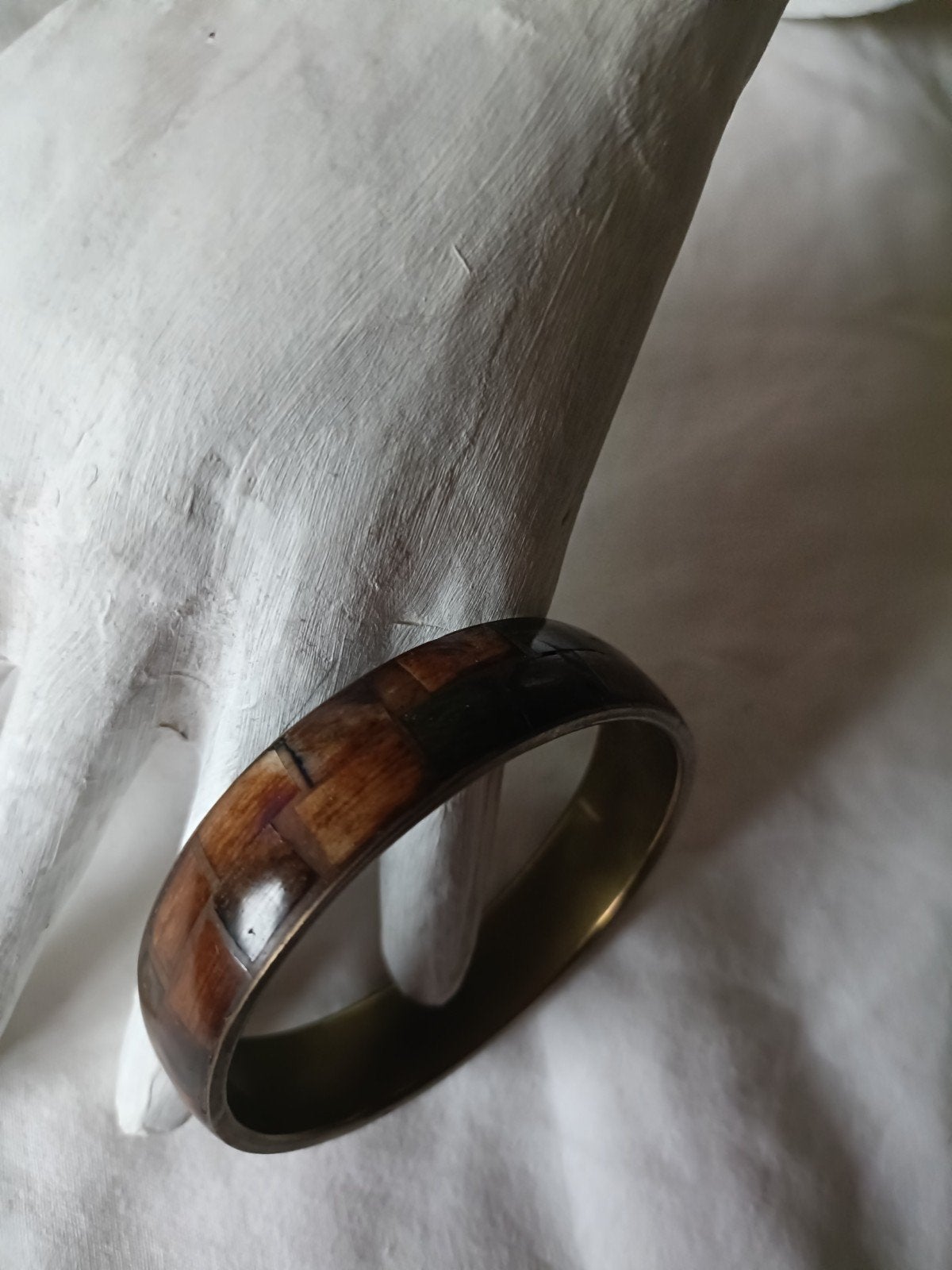 Vintage Messing Armband met Inleg van Natuurlijke Materialen, Ophalen of Verzenden, Gebruikt, Bruin, Overige materialen