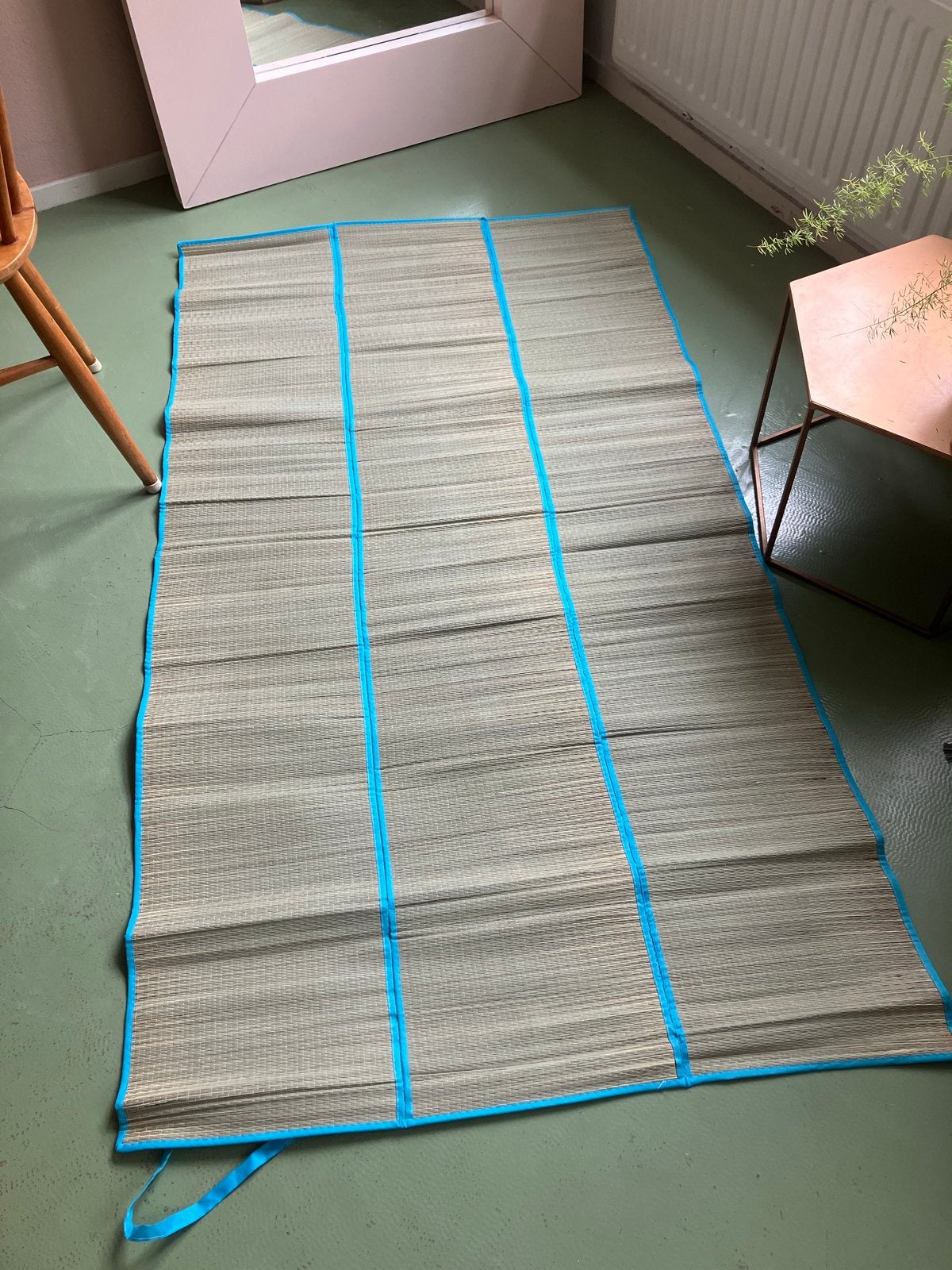 NIEUW Opvouwbaar strandmatje met draagbanden, Ophalen of Verzenden, Gebruikt, 1-persoons