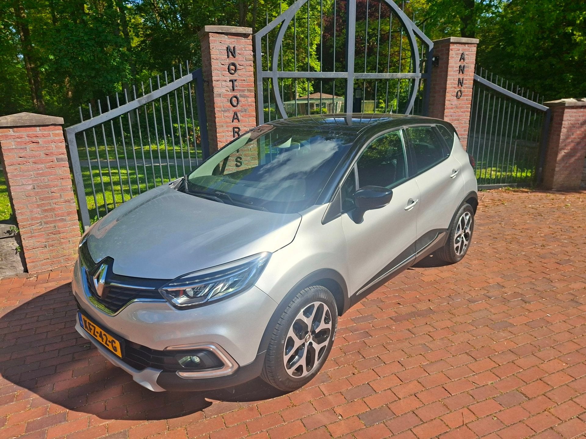 Foto 22 van Renault CAPTUR 0.9 TCe Life Navigatie Clima Xenon Isofix