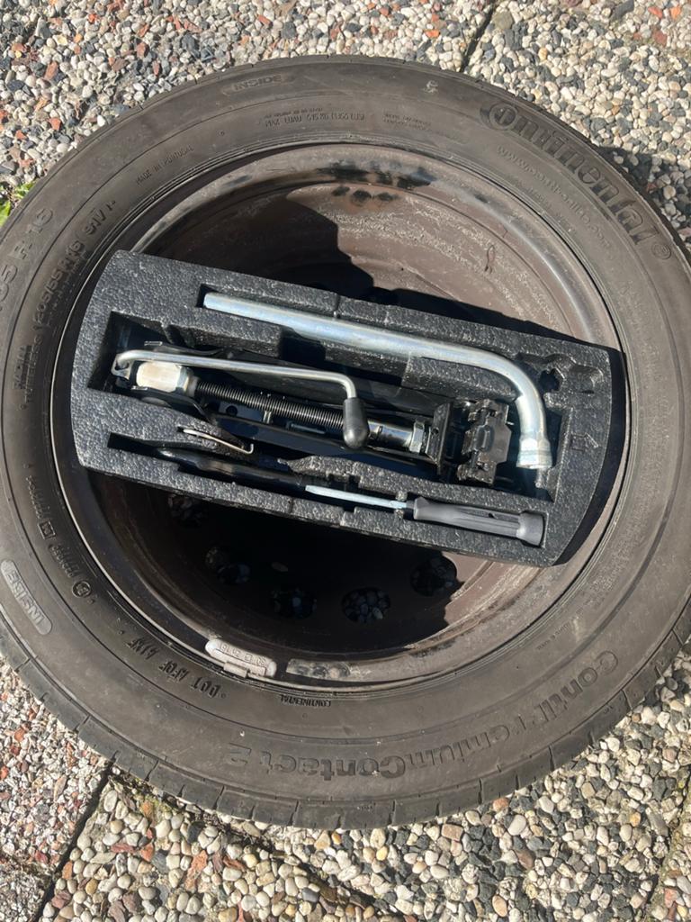 Reservewiel + krik set voor Golf 5 6 7, Caddy, Leon, Ophalen of Verzenden, Gebruikt