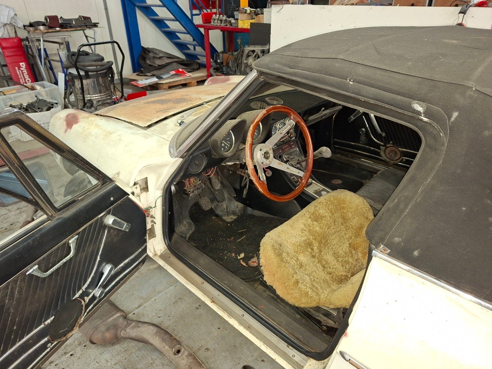 Te koop oldtimer Alfa spider project., foto 8