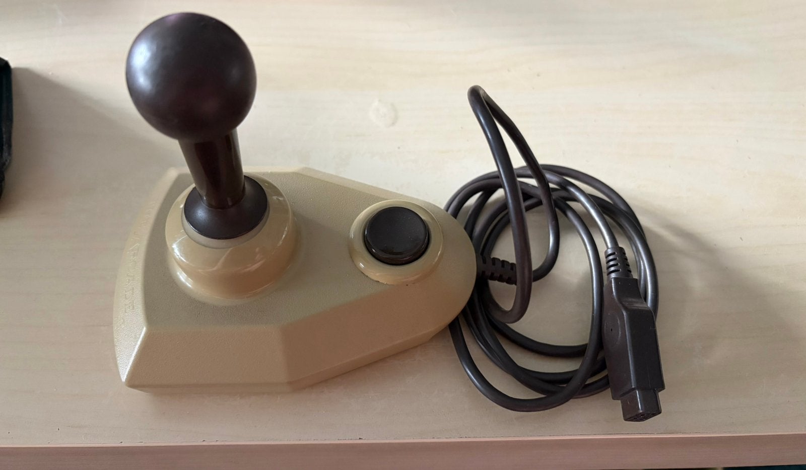 Commodore 64 Joystick , werkt nog goed ., Verzenden, Zo goed als nieuw