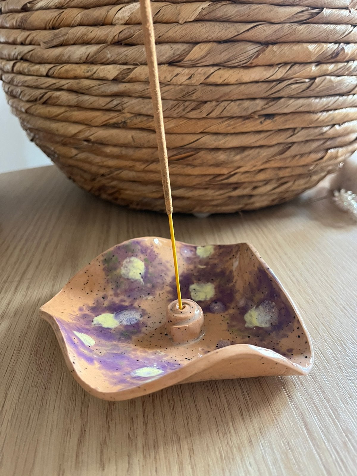 Handgemaakte wierrook houder, Ophalen of Verzenden, Zo goed als nieuw, Rond, Hout
