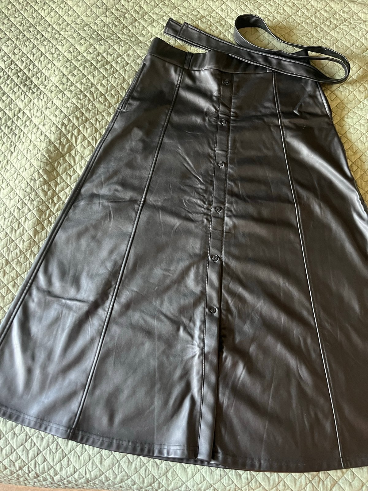Zwarte leren rok met knopen - Maat M studio anneloes, Ophalen of Verzenden, Gedragen, Maat 38/40 (M), Zwart