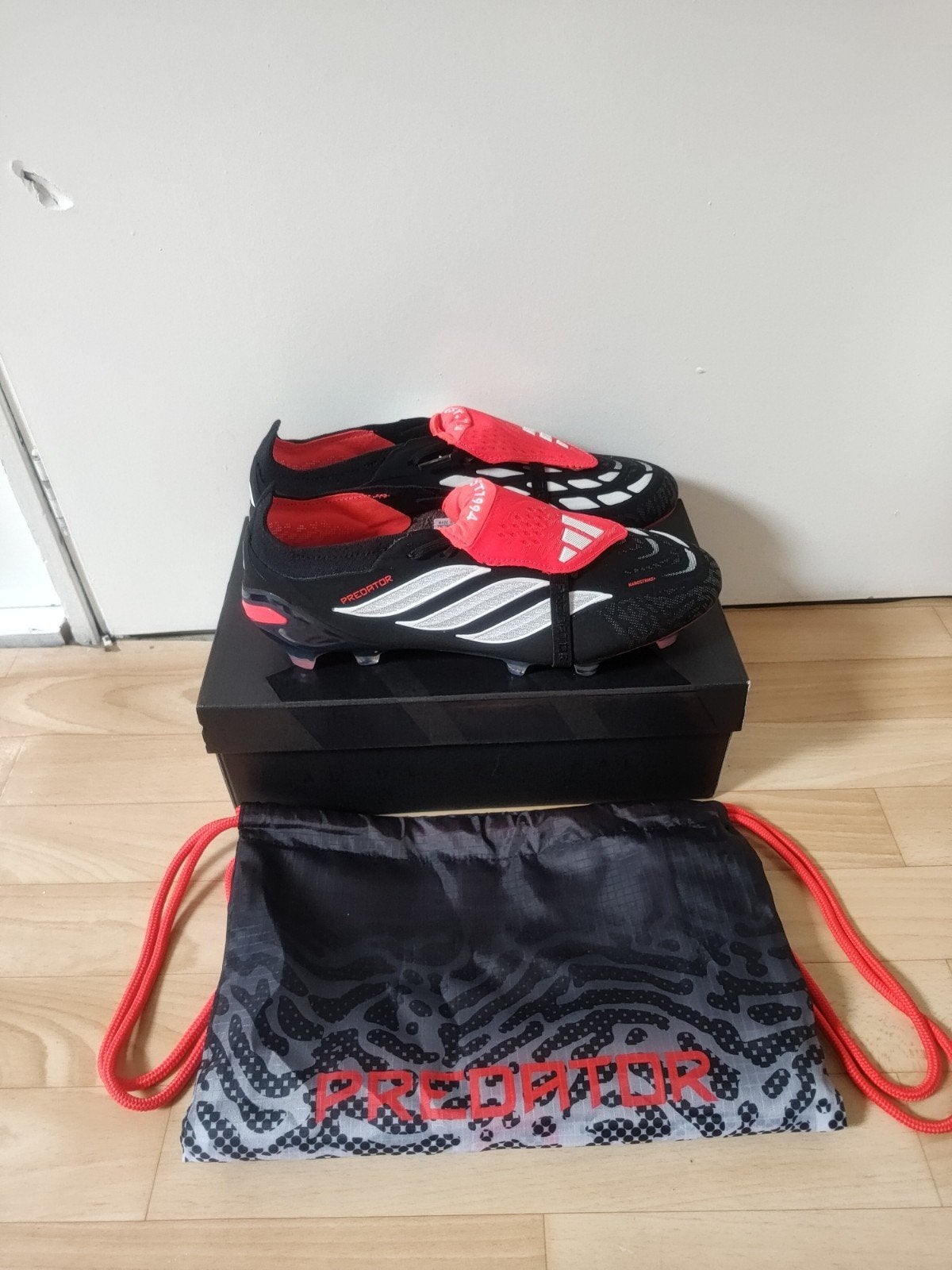 nieuwe Adidas predator Elite FT FG voetbalschoenen mt 43 1/3, Sport en Fitness, Voetbal, Maat XS of kleiner, Ophalen of Verzenden