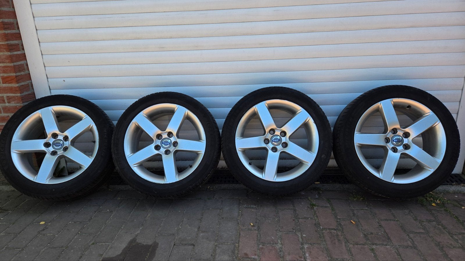 lichtmetaal Volvo wielen, Auto-onderdelen, Ophalen, Gebruikt, Banden en Velgen, 17 inch