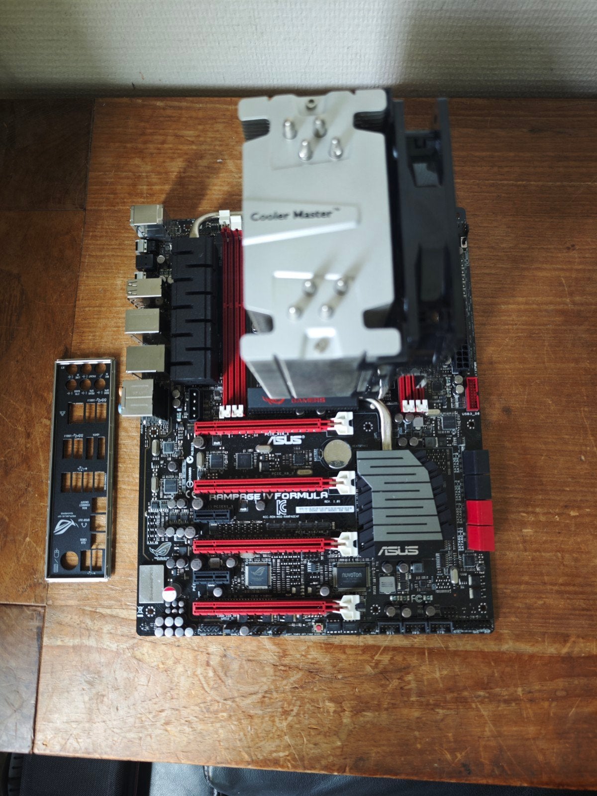 RAMPAGE IV FORMULA met i7 3930K en Cooler Master Cooler, Computers en Software, Gebruikt, Onbekend, DDR3, Ophalen of Verzenden