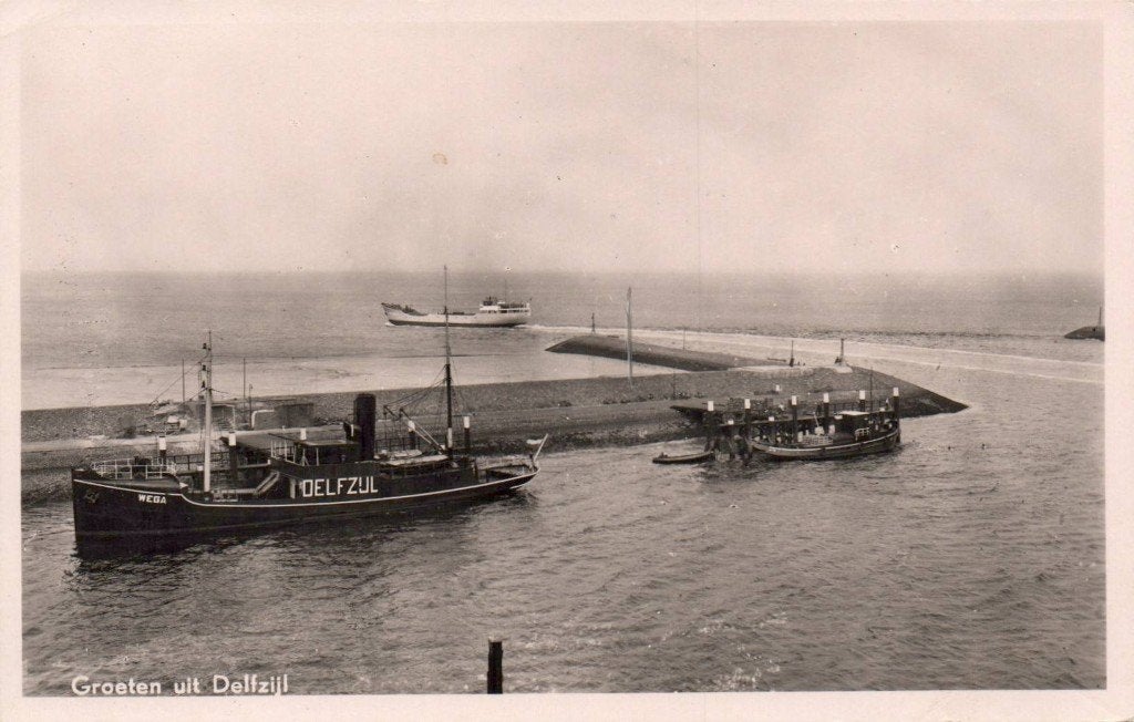 Groeten uit Delfzijl,  loodsafhaler Wega., Ophalen of Verzenden, Voor 1920