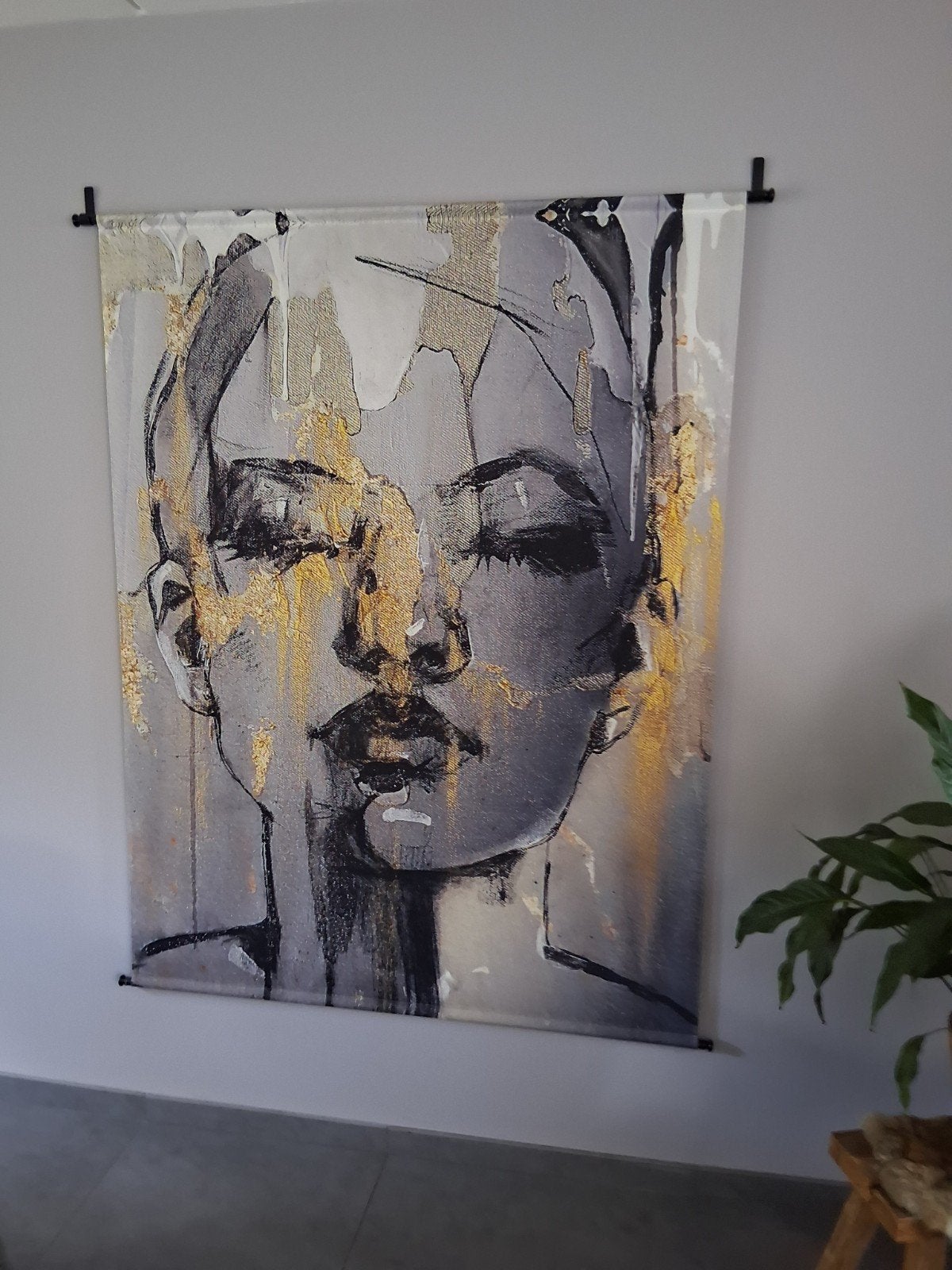 Modern Wandkleed met Vrouwenportret - 130x175 cm, Ophalen, Gebruikt, Meerkleurig, Modern