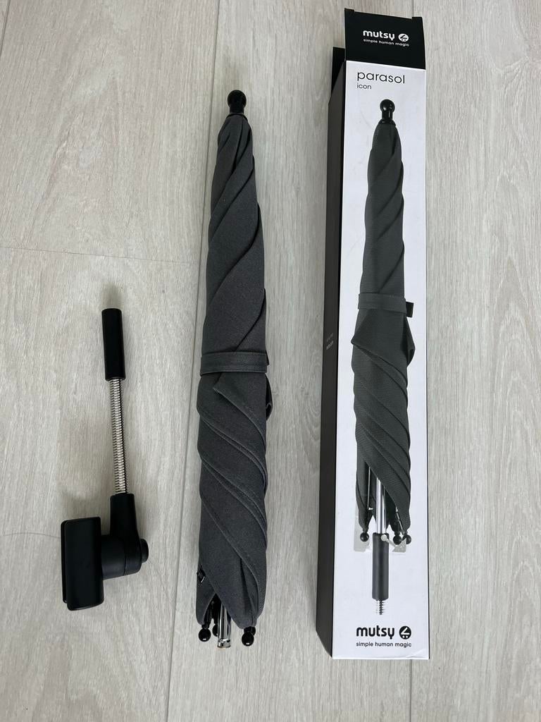 Mutsy parasol antraciet (nieuw), Ophalen of Verzenden, Nieuw, Mutsy