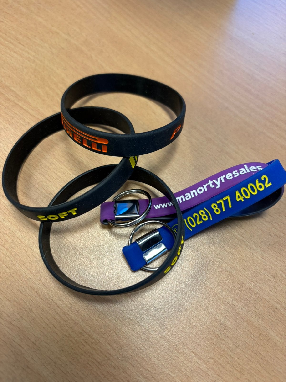 Polsbandjes F1, Ophalen of Verzenden, Zo goed als nieuw, Sport