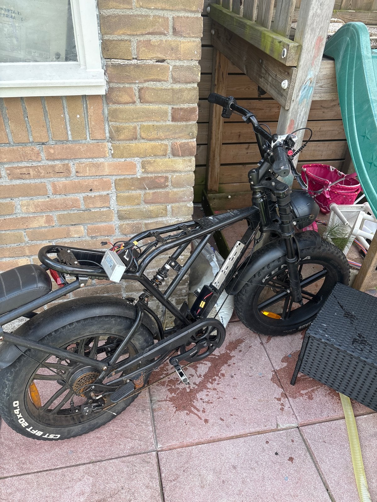 Fatbike v8 defect - ideaal voor onderdelen of reparatie, Overige merken, Minder dan 30 km per accu, Gebruikt, Ophalen of Verzenden