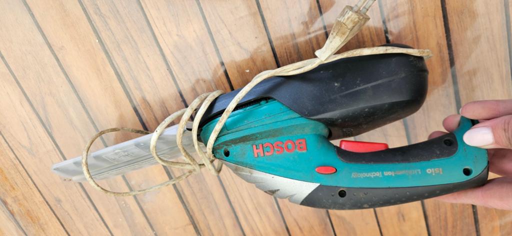 Bosch Isio Accu Graskantenschaar / Struikschaar, Tuin en Terras, Ophalen of Verzenden, Gebruikt, Accu, Bosch