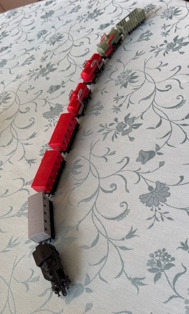 Miniatuur speelgoedtreintje locomotief en wagons, Overige merken, Ophalen of Verzenden, Zo goed als nieuw, Gelijkstroom