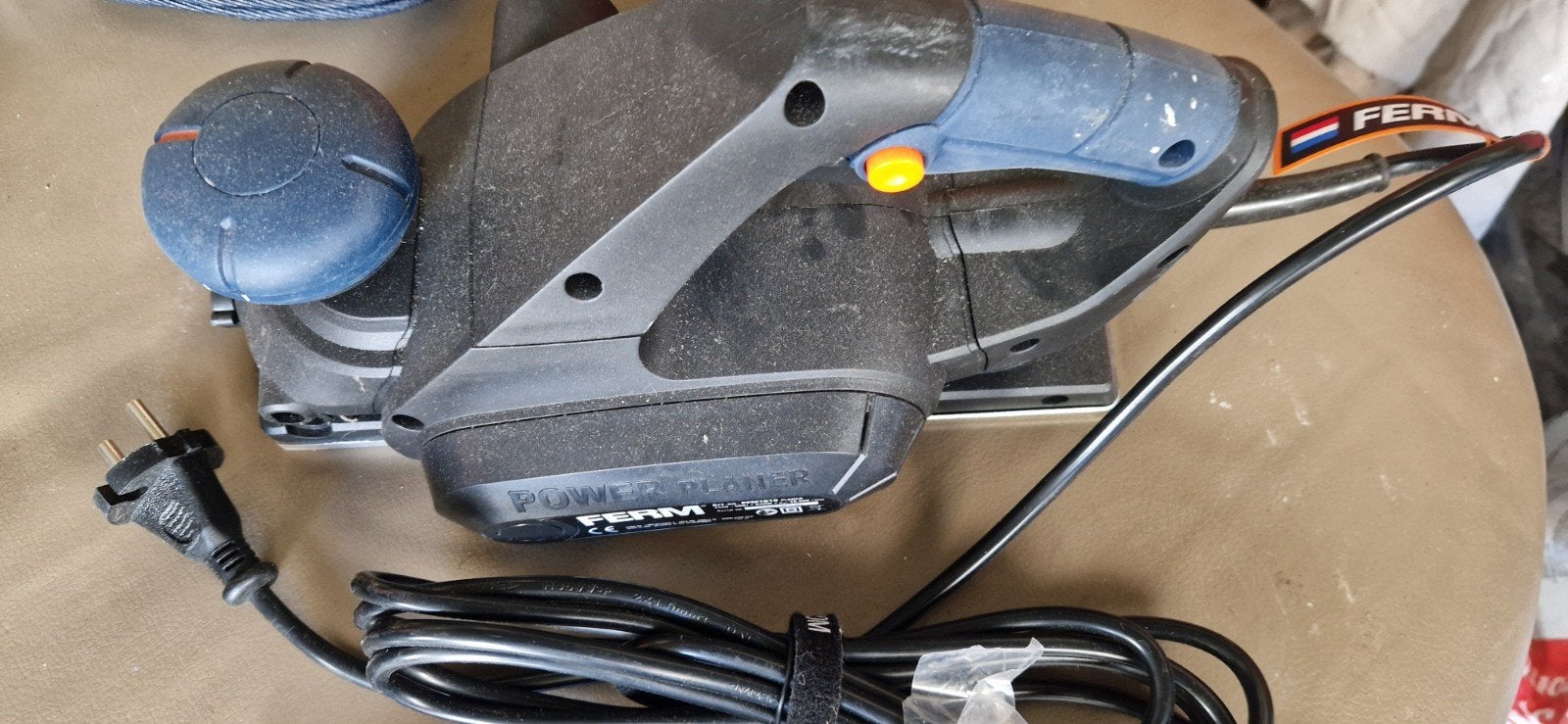 Ferm electriesh schaafmachine, Doe-het-zelf en Verbouw, Ophalen of Verzenden, Zo goed als nieuw, Elektrisch