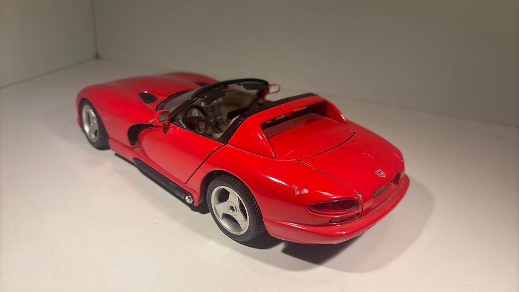 Dodge viper red Bburago 1.18, Ophalen of Verzenden, Bburago, A, A