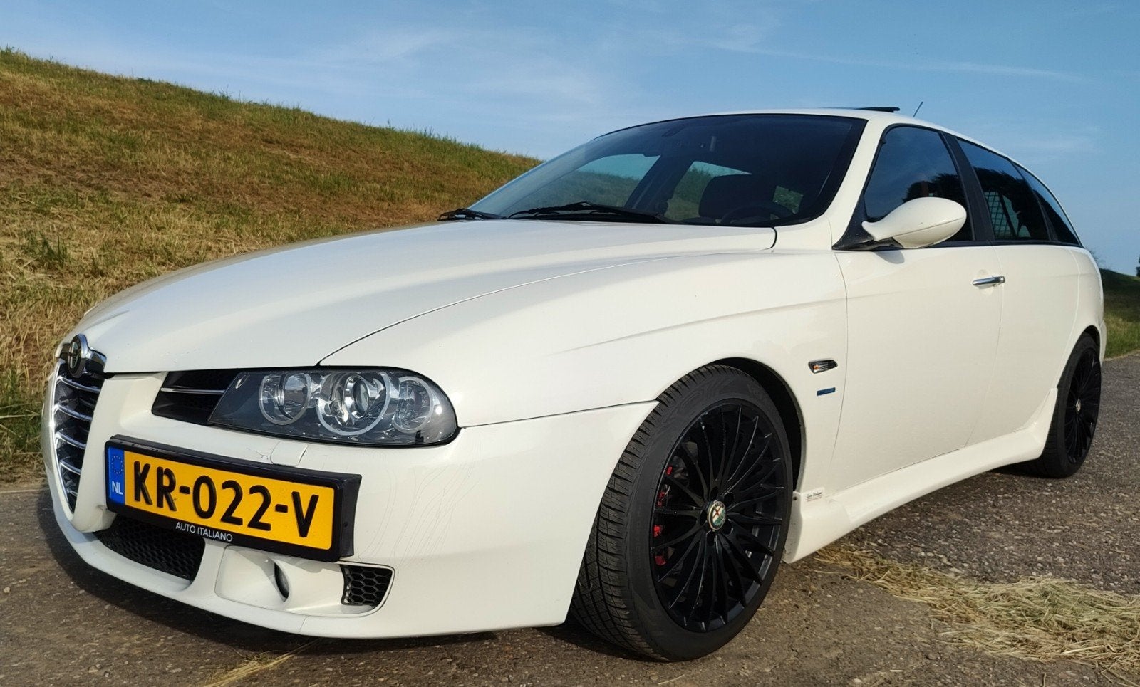 Alfa Romeo 156 1.8 Twinspark Sportwagon 2004 Apk, Auto's, Voorwielaandrijving, 4 cilinders, 1290 kg, Wit