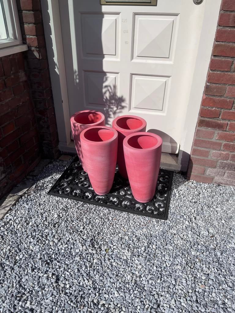 Set van 4 roze decoratieve, keramische vazen voor binnen, Overige materialen, Overige kleuren, Ophalen of Verzenden, Zo goed als nieuw