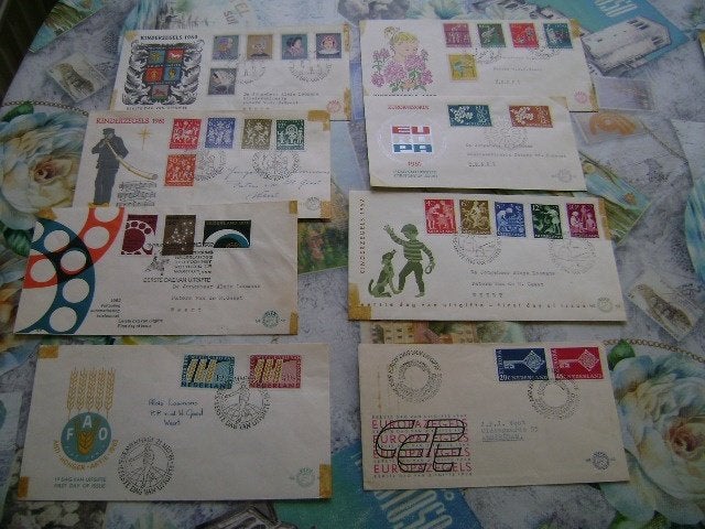 8 oude FDC's Nederland 1960-1968, Ophalen of Verzenden, Beschreven, Nederland