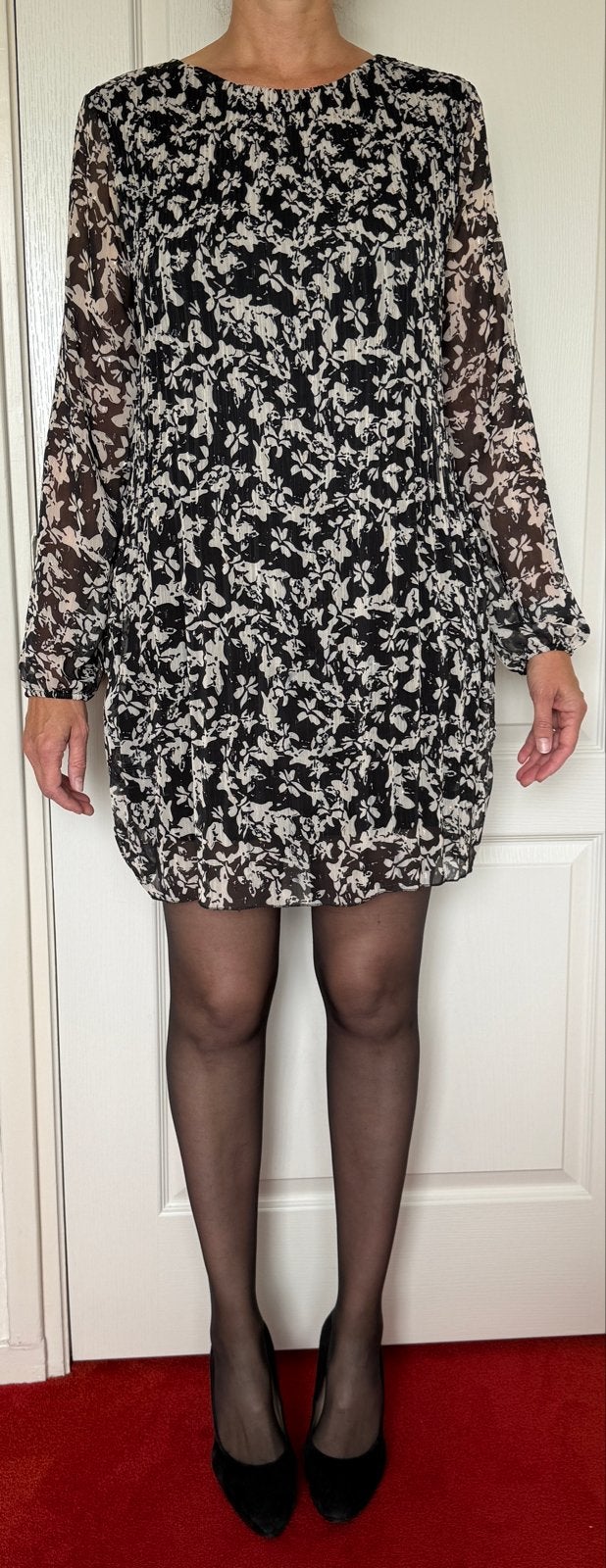 Cotton Club Plissé Jurk Zwart/Wit Maat M, Kleding | Dames, Jurken, Maat 38/40 (M), Zwart, Ophalen of Verzenden, Zo goed als nieuw