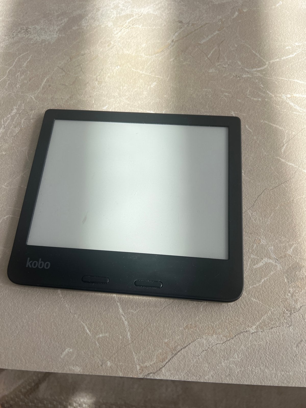Kobo e-reader - Werkt niet meer, Computers en Software, Ophalen of Verzenden, Niet werkend, 6 inch of minder, Touchscreen
