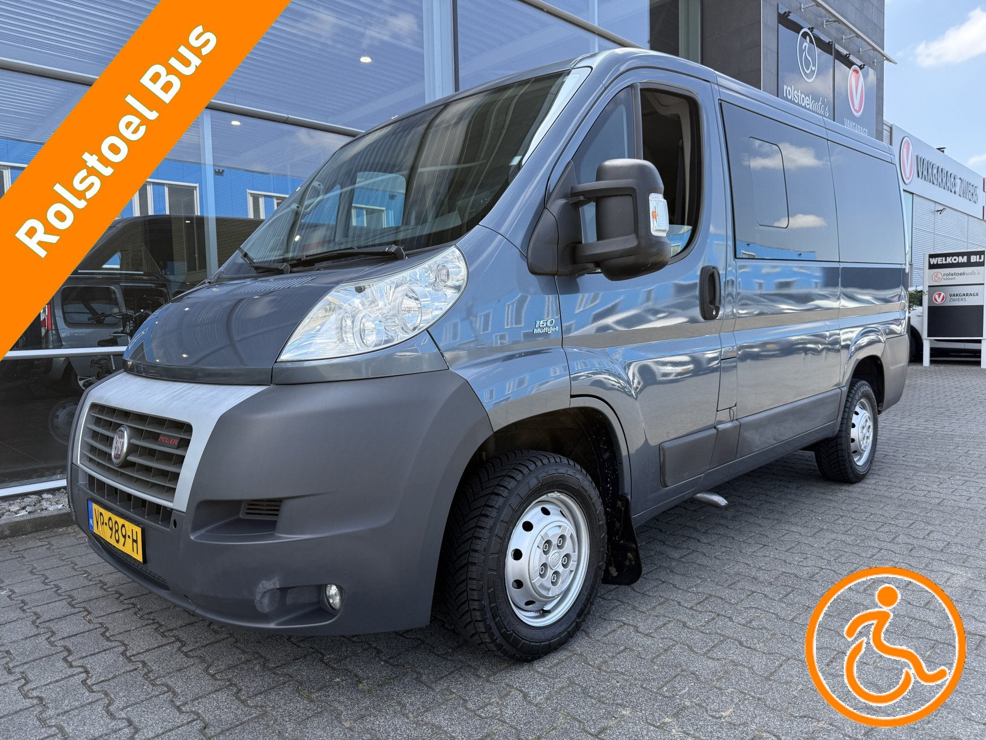 Fiat Ducato 3+1 Rolstoelbus 30 3.0 MultiJet L1H1 Automaat 16, Auto's, Bestelauto's, Stof, Gebruikt, 2365 kg, 4 cilinders