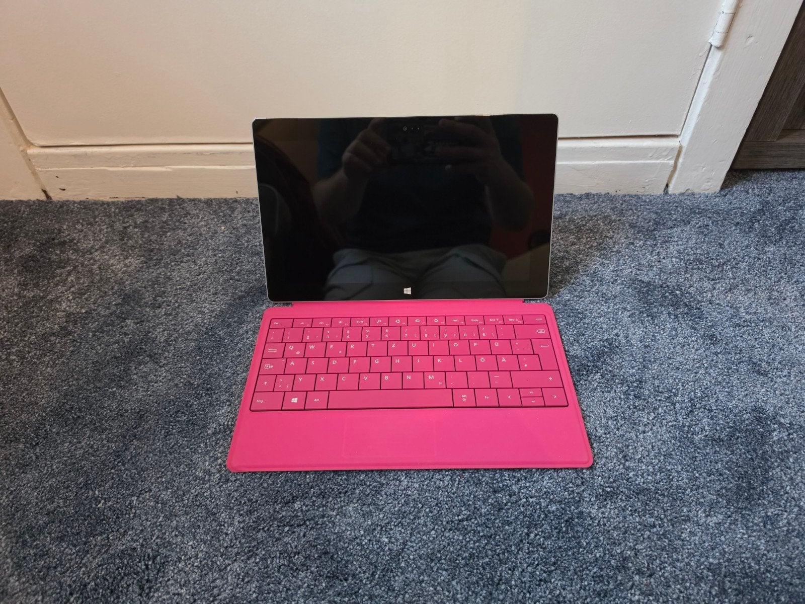 Microsoft Surface RT + type cover, 10 inch, Gebruikt, 32 GB, Uitbreidbaar geheugen