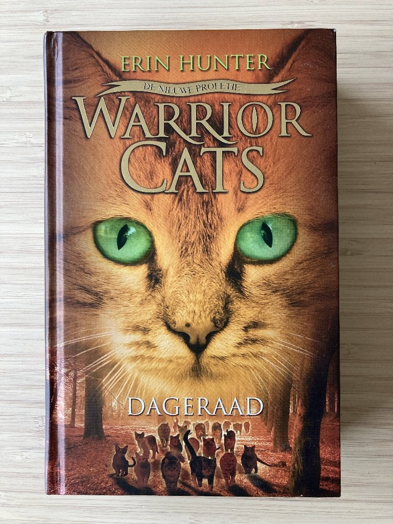 Warrior Cats Dageraad (Serie II - Boek 3) Hardcover, Boeken, Ophalen of Verzenden, Zo goed als nieuw, Erin Hunter