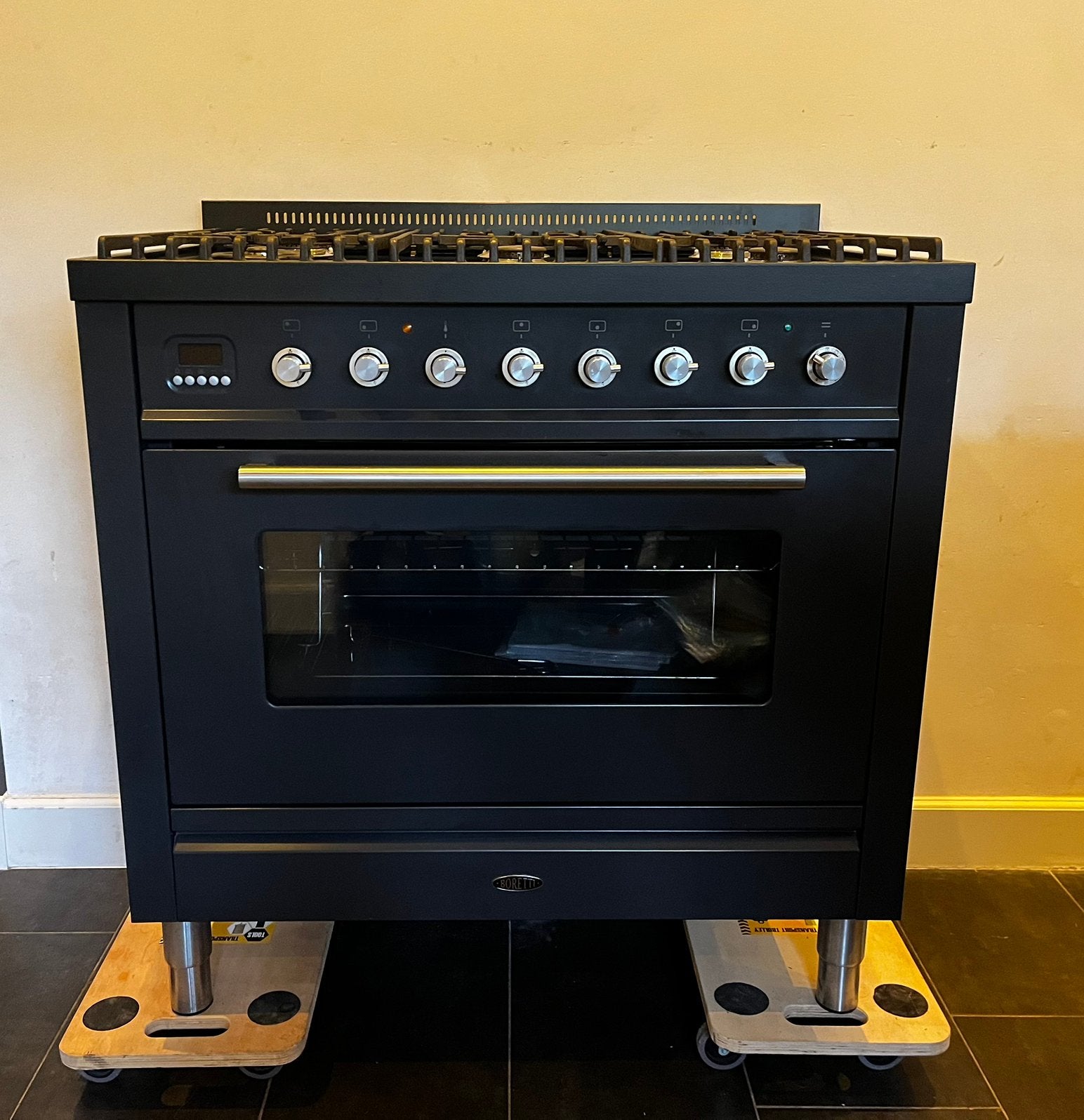 Boretti gasfornuis, Ophalen, 60 cm of meer, Zo goed als nieuw, Gas