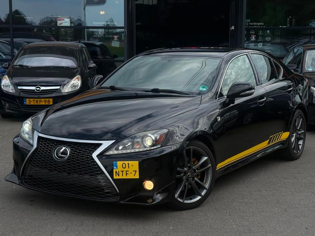 Lexus IS 250 CAMERA/NAVI/PDC/LMVELGEN/APK 15-1-2027/STLVRM/Z, Euro 5, Achterwielaandrijving, Gebruikt, Zwart
