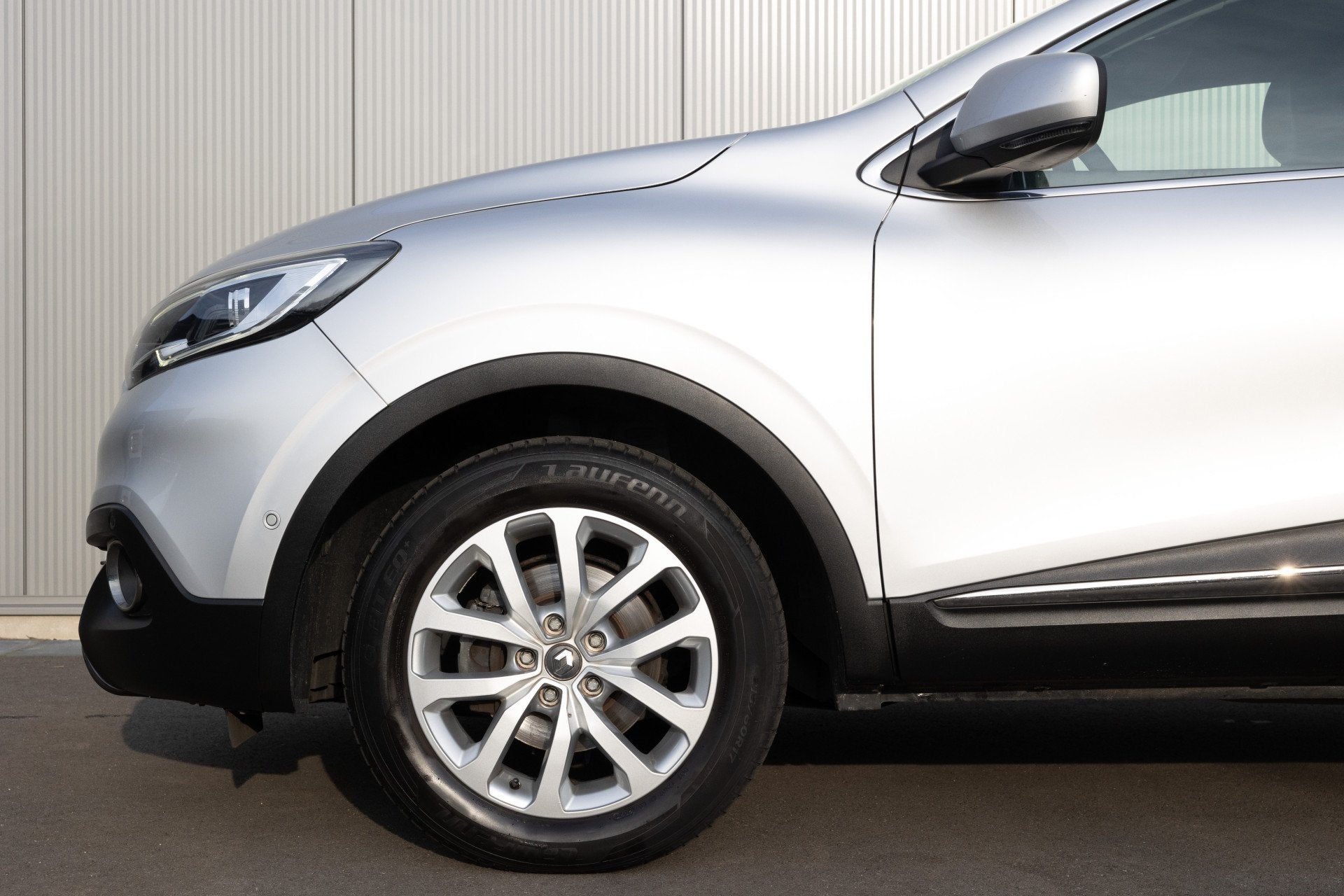 Renault Kadjar 1.2 TCe Intens | NAVI | KEYLESS | CRUISE, Auto's, Voorwielaandrijving, Kadjar, 4 cilinders, Origineel Nederlands