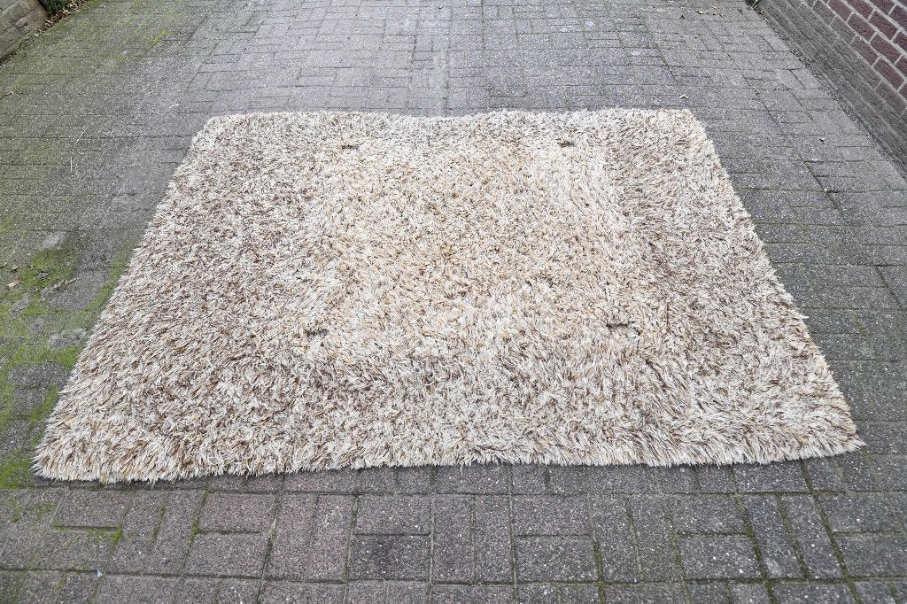 gratis vloerkleed, Ophalen, Hoog polig, Gebruikt, 150 tot 200 cm
