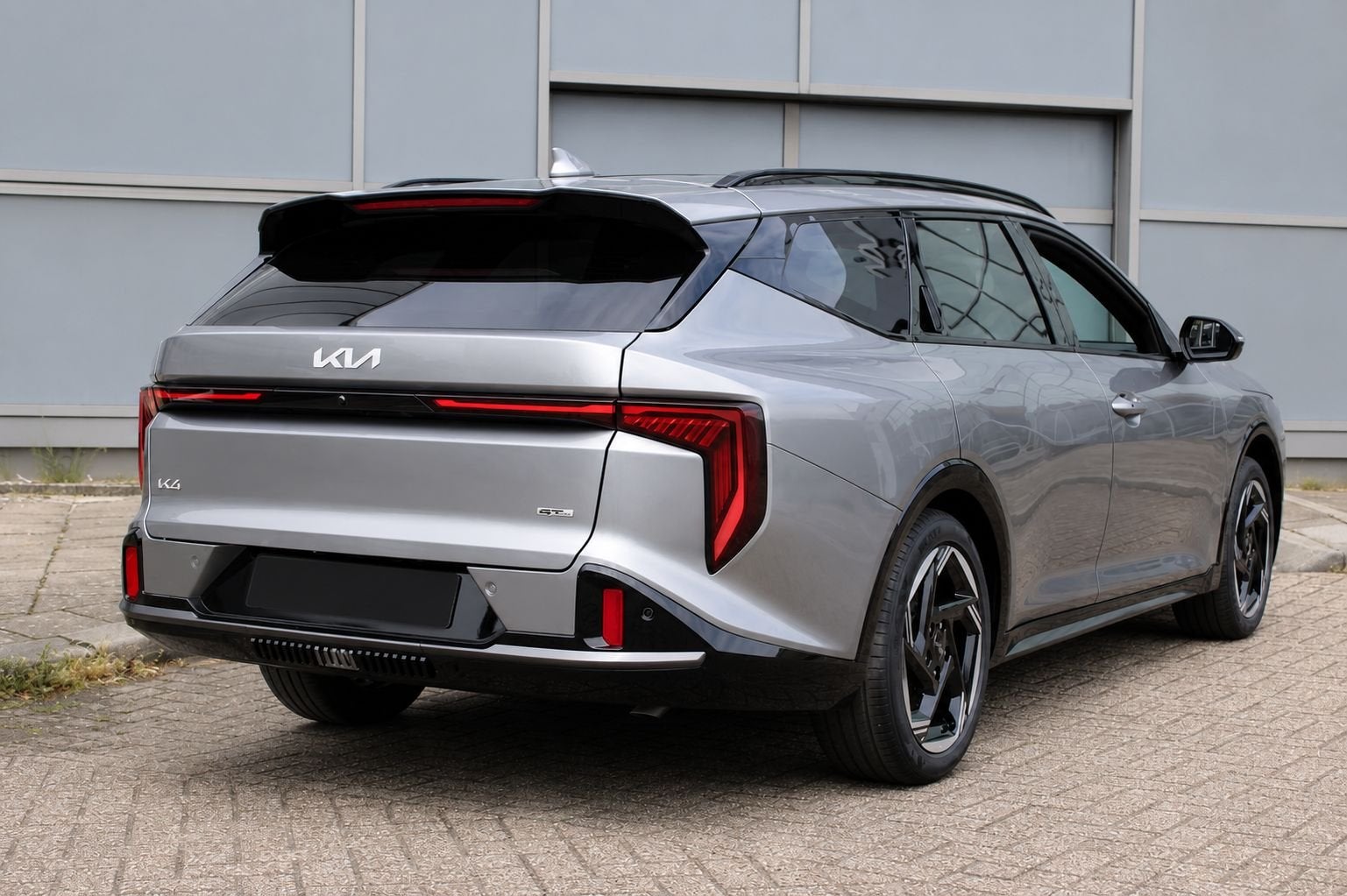 Kia K4 Sportswagon 1.0 T-GDi MHEV GT-Line Launch Edition (pa, Auto's, Nieuw, 3 cilinders, 1405 kg, Zilver of Grijs