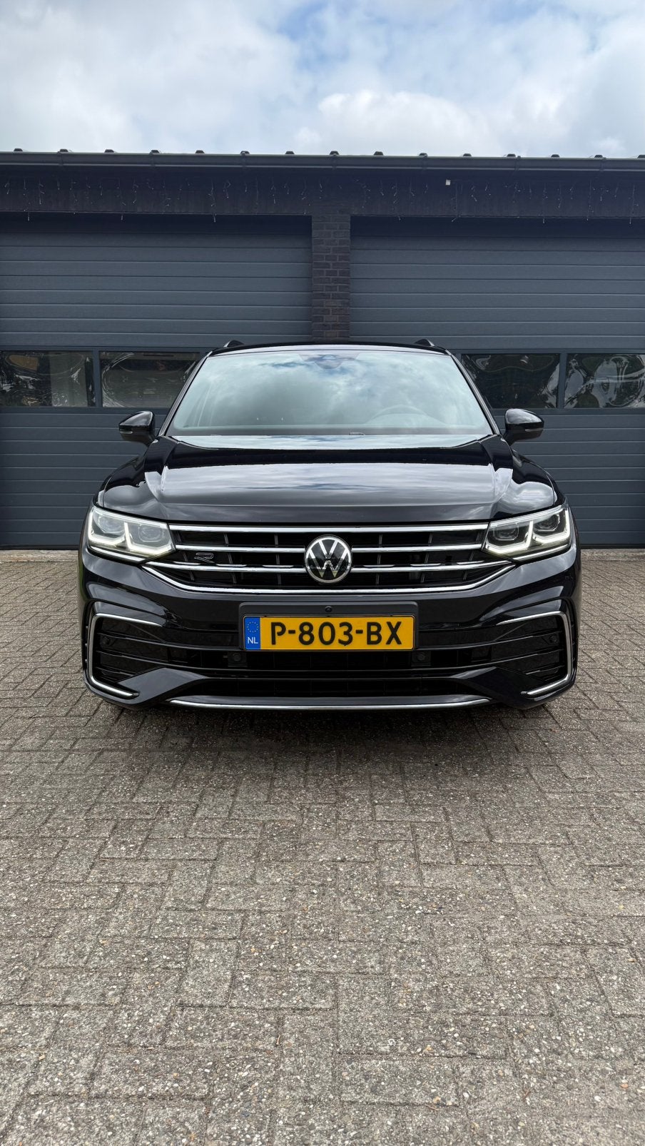Volkswagen Tiguan 1.4 TSI Ehybrid 245pk DSG 2021 Zwart, Auto's, 1800 kg, Zwart, 4 cilinders, Alcantara