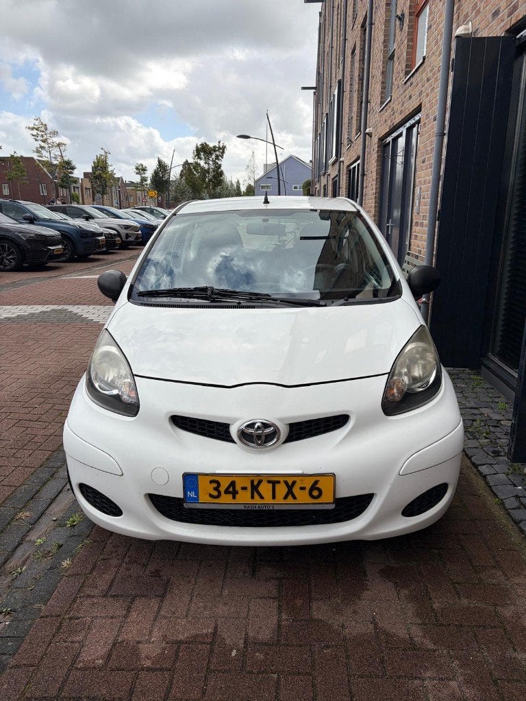 Toyota Aygo 1.0 Sport | Zuinig & Betrouwbaar | €975, Auto's, Voorwielaandrijving, Stof, 4 stoelen, Origineel Nederlands