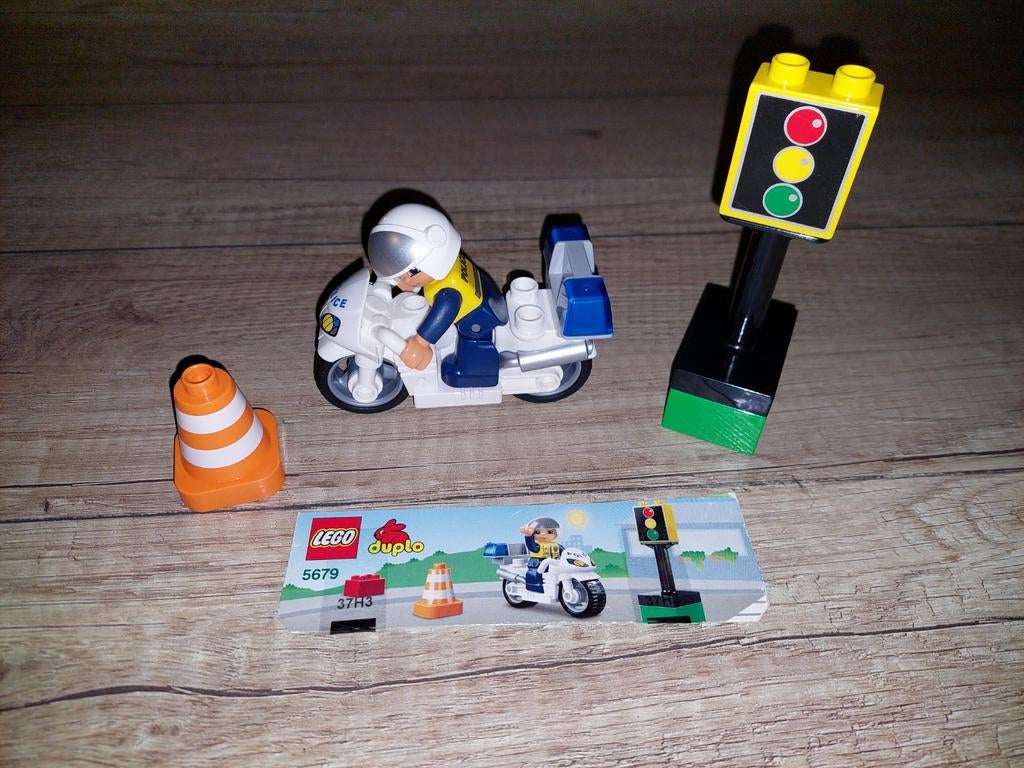 Lego Duplo 5679 Politie Motor, Ophalen of Verzenden, Zo goed als nieuw, Compleet, Duplo