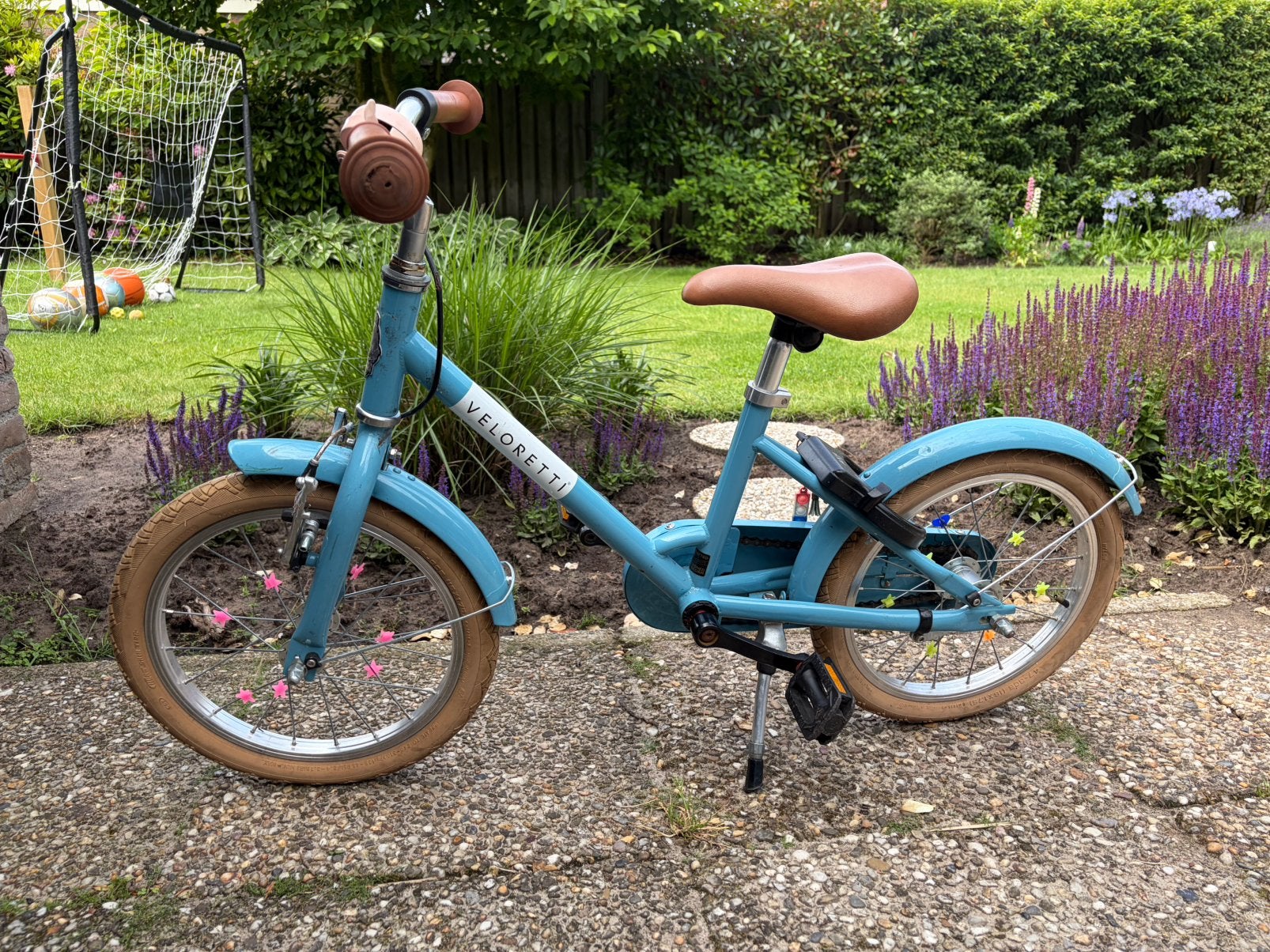 Veloretti fietsje kind, Fietsen en Brommers, Fietsen | Kinderfietsjes, Ophalen, Gebruikt, Terugtraprem, Minder dan 16 inch