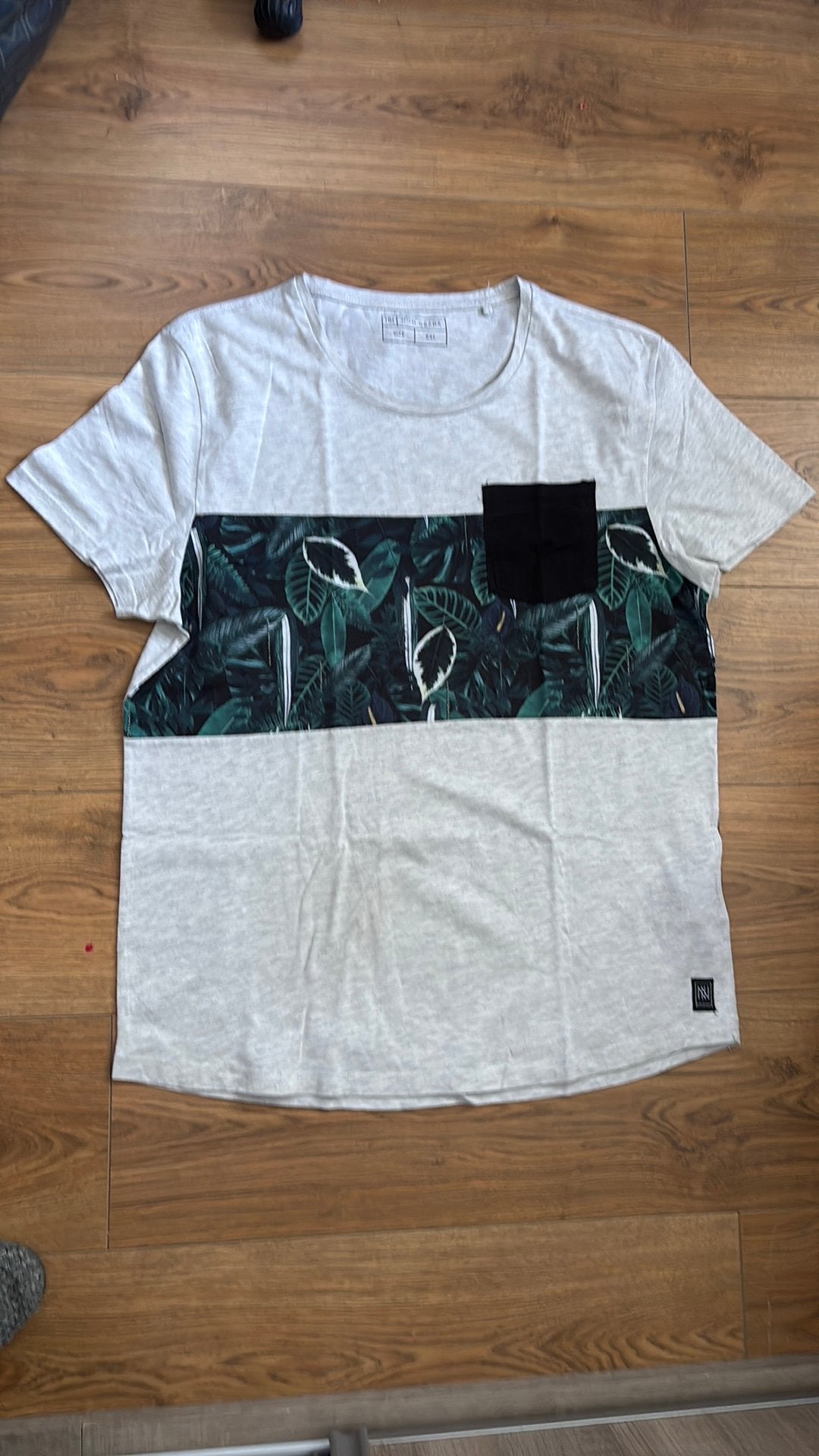 T-shir Non Grada, Ophalen of Verzenden, Gedragen, Grijs, Shirt