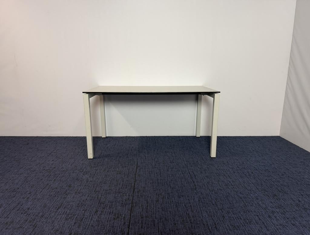 2 x Vergadertafel Mibra, lichtgrijs, 140 x 80 cm.