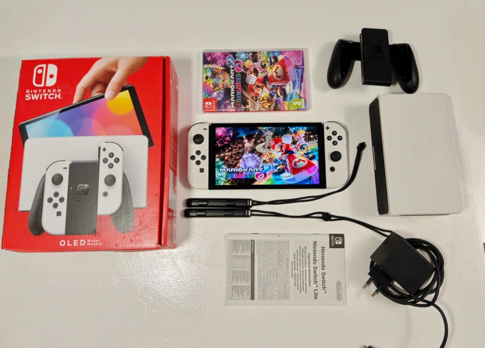 Nintendo Switch OLED met Mario Kart 8 Deluxe, Switch OLED, Met games, Nintendo switch, Met 2 controllers
