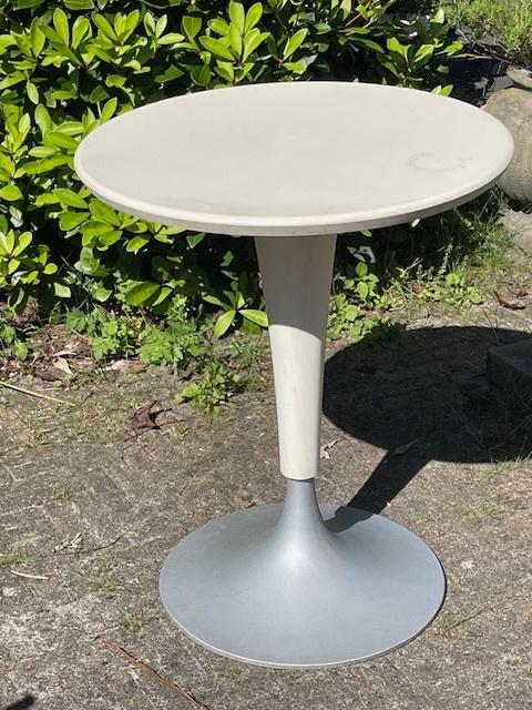 Dr Na bistrotafeltje, Philippe Starck, Kartell, Huis en Inrichting, Ophalen, Gebruikt, Wit, Eén