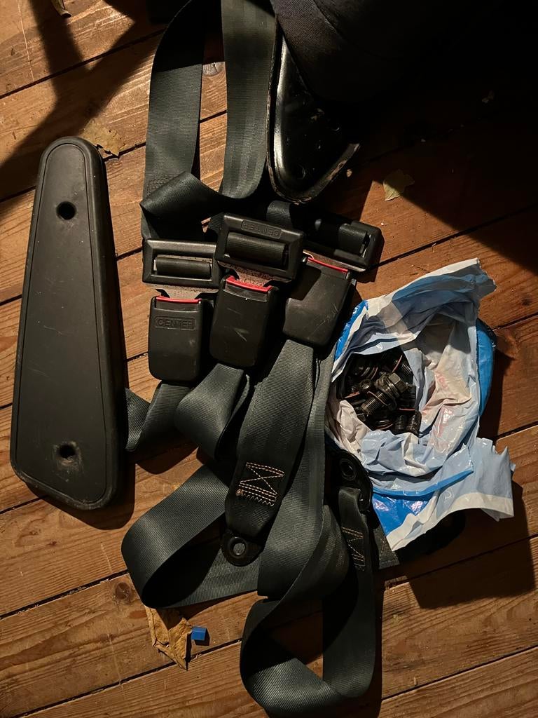 Dubbele cabine achterbank met gordels en hoofdsteunen, Ophalen, Gebruikt